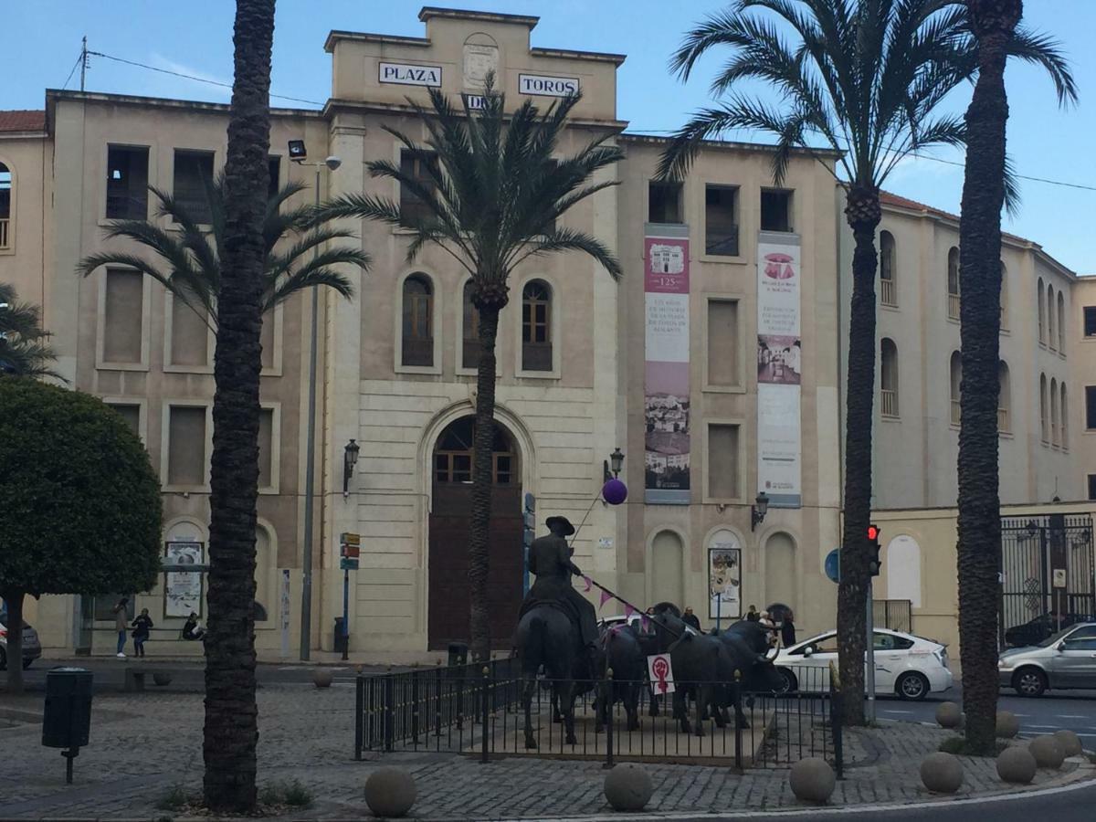 Centre Apartment Near Plaza De Toros Alicante Esterno foto